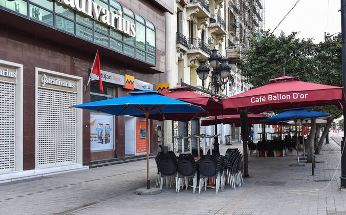 January 14, 2021, Tunis, Tunisia: Cafes and shops are closed in the Tunisian capital Tunis amid a lockdown due to the Covid-19 pandemic as the country marks 10 years since its revolution. Tunisia marked 10 years today since its street revolution sent autocratic ruler Zine El Abidine Ben Ali fleeing into exile, but few are celebrating amid a lockdown as Covid-19 cases spiral. Tunis Tunisia - ZUMAs197 20210114_zaa_s197_106 Copyright: xJdidixWassimx