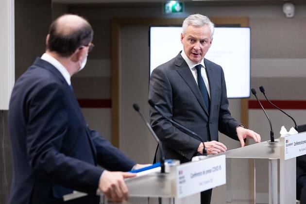 Paris, France, January 14, 2021 - French Economy and Finance Minister Bruno Le Maire (R) speaks next to French Prime Minister Jean Castex during a press conference in Paris on January 14, 2021, on the current French government strategy for the ongoing coronavirus (Covid-19) epidemic.  Copyright: xAlexisxSciardx