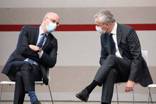 Paris, France, January 14, 2021 - French Economy and Finance Minister Bruno Le Maire (R) and French Education, Youth and Sports Minister Jean Michel Blanquer talk during a press conference in Paris on January 14, 2021, on the current French government strategy for the ongoing coronavirus (Covid-19) epidemic.  Copyright: xAlexisxSciardx