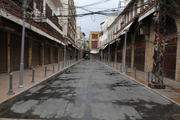 (210115) -- BEIRUT, Jan. 15, 2021 -- Photo taken on Jan. 14, 2021 shows the scene of a lockdown in Tripoli, Lebanon. Lebanon s Higher Defense Council declared a state of emergency from Jan. 14 to 25 that includes a total lockdown in hope to restrict further spread of COVID-19, Al-Jadeed local TV channel reported. (Photo by Xinhua) LEBANON-TRIPOLI-LOCKDOWN-CURFEW Khaled 