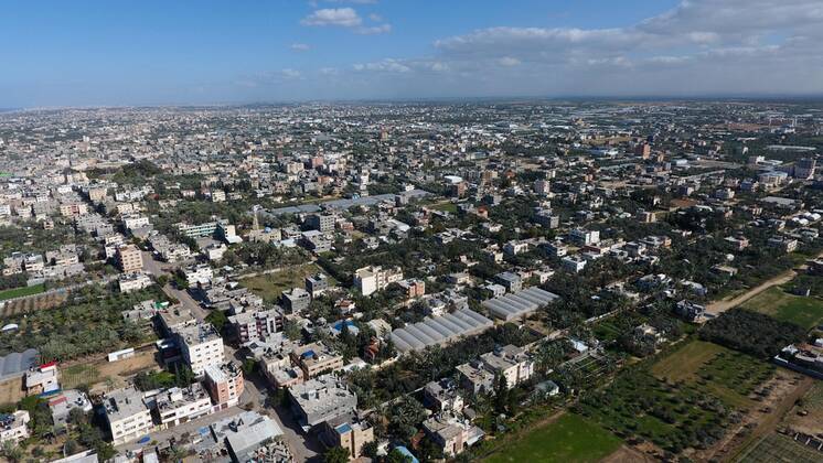 January 16, 2021, Deir Al-Balah, Gaza Strip, Palestinian Territory: This picture taken on January 16, 2021, shows an aerial view of the Deir al-Balah refugee camp in the central Gaza Strip, during a complete closure amid the spread of the Coronavirus COVID-19. In the Sixth week after the Ministry of Interior in Gaza City announced the comprehensive closure on Friday and Saturday of every week after the increase in cases infected with Coronavirus Deir Al-Balah Palestinian Territory - ZUMAap3_ 20210116_zaf_ap3_056 Copyright: xAshrafxAmrax