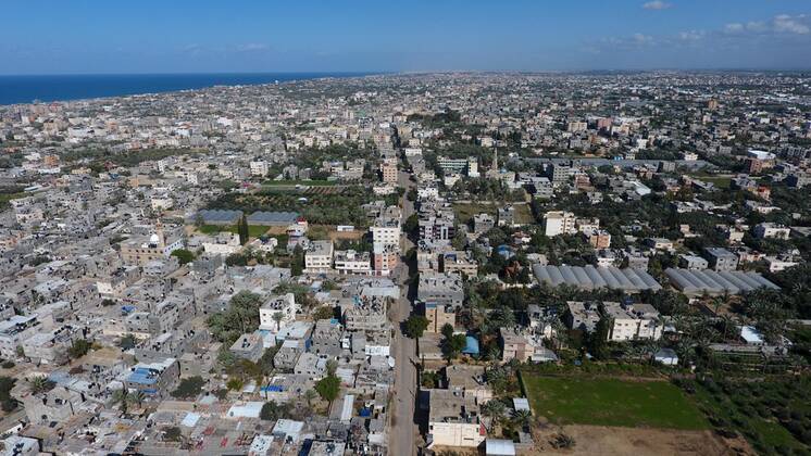 January 16, 2021, Deir Al-Balah, Gaza Strip, Palestinian Territory: This picture taken on January 16, 2021, shows an aerial view of the Deir al-Balah refugee camp in the central Gaza Strip, during a complete closure amid the spread of the Coronavirus COVID-19. In the Sixth week after the Ministry of Interior in Gaza City announced the comprehensive closure on Friday and Saturday of every week after the increase in cases infected with Coronavirus Deir Al-Balah Palestinian Territory - ZUMAap3_ 20210116_zaf_ap3_057 Copyright: xAshrafxAmrax