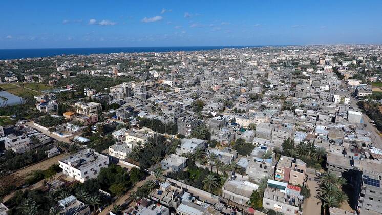 January 16, 2021, Deir Al-Balah, Gaza Strip, Palestinian Territory: This picture taken on January 16, 2021, shows an aerial view of the Deir al-Balah refugee camp in the central Gaza Strip, during a complete closure amid the spread of the Coronavirus COVID-19. In the Sixth week after the Ministry of Interior in Gaza City announced the comprehensive closure on Friday and Saturday of every week after the increase in cases infected with Coronavirus Deir Al-Balah Palestinian Territory - ZUMAap3_ 20210116_zaf_ap3_061 Copyright: xAshrafxAmrax
