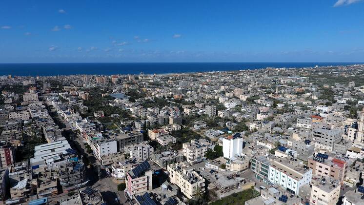 January 16, 2021, Deir Al-Balah, Gaza Strip, Palestinian Territory: This picture taken on January 16, 2021, shows an aerial view of the Deir al-Balah refugee camp in the central Gaza Strip, during a complete closure amid the spread of the Coronavirus COVID-19. In the Sixth week after the Ministry of Interior in Gaza City announced the comprehensive closure on Friday and Saturday of every week after the increase in cases infected with Coronavirus Deir Al-Balah Palestinian Territory - ZUMAap3_ 20210116_zaf_ap3_063 Copyright: xAshrafxAmrax