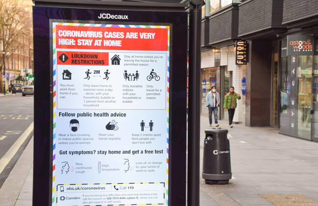 January 17, 2021, London, United Kingdom: A coronavirus lockdown information poster on a bus stop in Central London..England remains under lockdown as the government battles to keep the coronavirus pandemic under control. London United Kingdom - ZUMAs197 20210117_zaa_s197_142 Copyright: xVukxValcicx