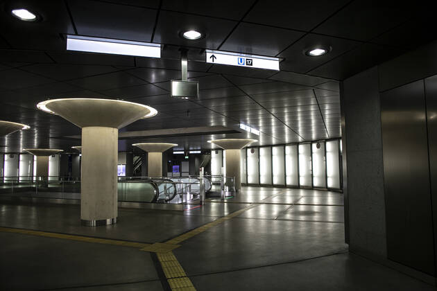 Curfew Corona Lockdown Cologne Germany 18 01 2021 subway Chlodwigplatz Cologne