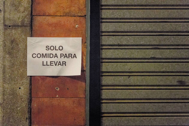 A closed restaurant in Toledo, Castilla-La Mancha (Spain), on January 19, 2021. At midnight today, the new measures of the regional government to combat the coronavirus came into force in Castilla-La Mancha. The most relevant restrictions include the advance of the curfew to 22.00, the closure of all municipalities and the closure of hotels, shopping centres and leisure places in general. 19 JANUARY 2021 Mario Trivino LagenciaEP 01 19 2021 Toledo (Castilla-La Mancha ) Toledo (Castilla-La Mancha ) Spain Copyright: xMarioxTrivinox 3524586
