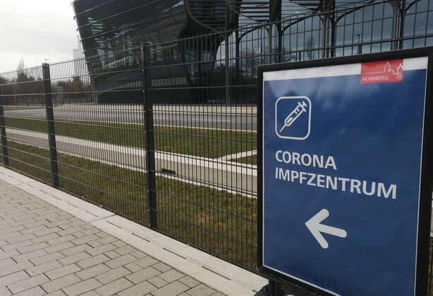 Nurnberg Messe Impfzentrum , PresseKonferenze Impfplan fur Nurnberg during the Hard Lockdown of the Covid 19 Coronavirus Pandemie in Nurnberg Nuremberg , Bayern , Deutschland . January 21 , 2021.