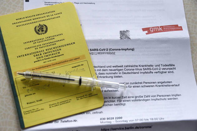 Invitation to vaccination against SARS CoV 2 Theme image, symbol image Foto:xN.xKubelkax xFuturexImage