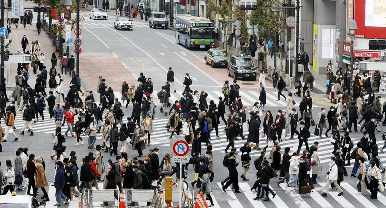 Tokyo reports 1,175 new coronavirus cases People wearing face masks walk in Tokyo s Shibuya area on Jan. 22, 2021, under a coronavirus state of emergency. The Tokyo metropolitan government reported 1,175 new cases of the virus the same day. 