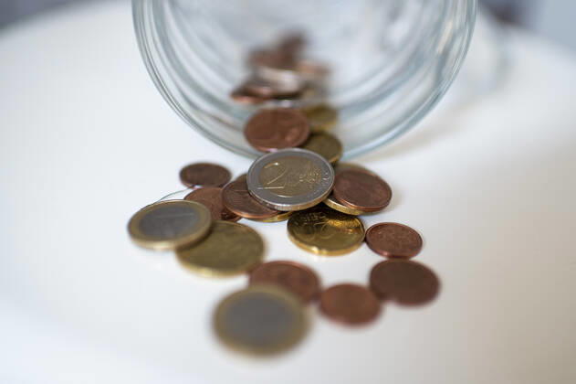 Feature Money Money in the form of coins lies on a shelf Photo Wedel Kirchner Media Nordrhein Westfalen Germany Copyright: xWedel Kirchner-Mediax