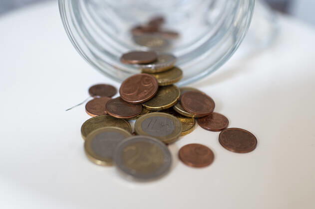 Feature Money Money in the form of coins lies on a shelf Photo Wedel Kirchner Media Nordrhein Westfalen Germany Copyright: xWedel Kirchner-Mediax
