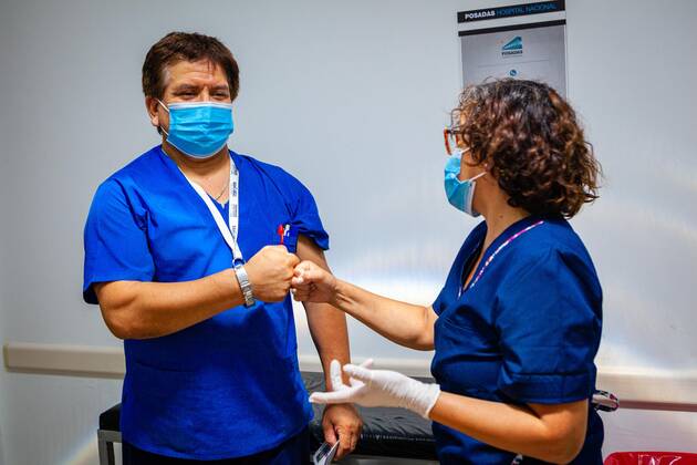 January 22, 2021, Buenos Aires, Argentina: Today the vaccination of the second dose of the Sputnik V was carried to the nurses from the Posadas National Hospital in the same hospital. Buenos Aires Argentina - ZUMAa188 20210122_int_a188_005 Copyright: xPaulaxAcunzox