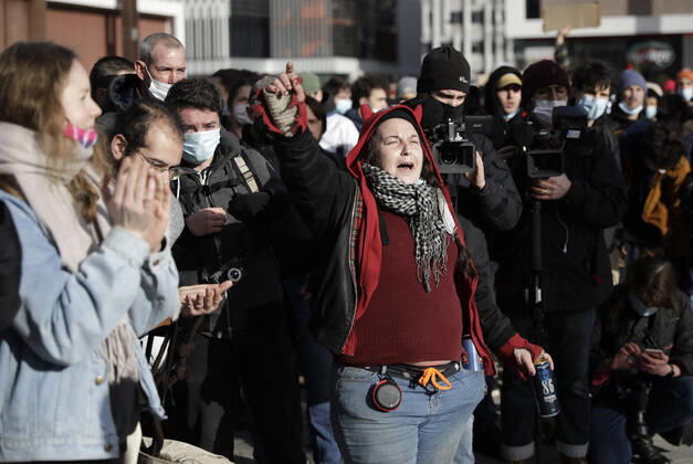 About a thousand people gathered in Rennes west of France, on January 23, 2021, in support of arrested after the rave party in Lieuron neard Rennes, which was held at New Year s Eve, with around 2,400 participants.  Copyright: xJeremiasgonzalezx xIP3x