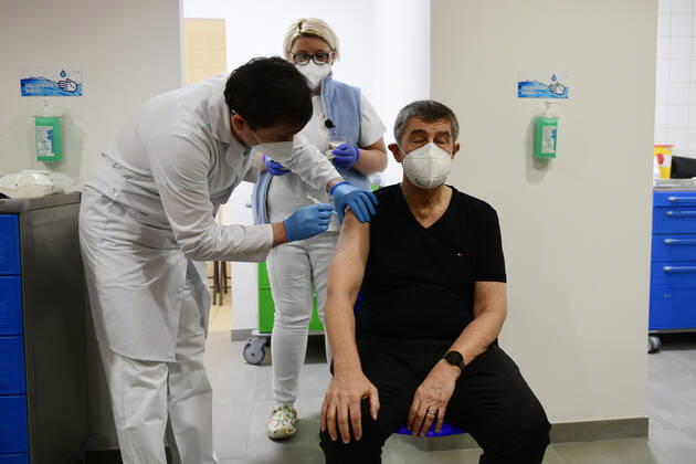 Czech Prime Minister Andrej Babis receives the second vaccine against COVID-19 at the Central Military Hospital in Prague, Czech Republic, on January 24, 2021. (CTKxPhoto RomanxVondrous) CTKPhotoP202101240115501  _VND9759
