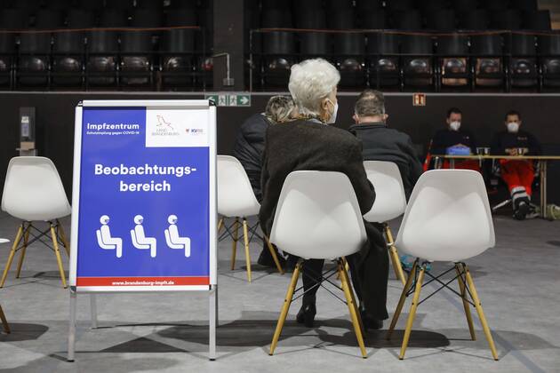 Vaccination center Brandenburg an der Havel, DEU, 28 01 2021 After vaccination a woman waits in the observation area of the vaccination center Brandenburg an der Havel Brandenburg Germany