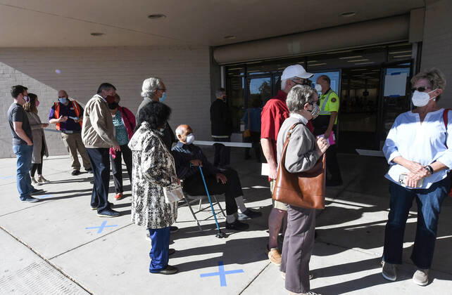 January 29, 2021, Leesburg, Florida, United States: People without appointments wait outside a walk-in COVID-19 vaccination POD inside a vacant Sears store at the Lake Square Mall, hoping to receive a leftover vaccine designated for someone who missed their appointment..The appointment-only site for frontline health care workers and seniors 65 and older is vaccinating around 700 people a day. Leesburg United States - ZUMAs197 20210129_zaa_s197_143 Copyright: xPaulxHennessyx