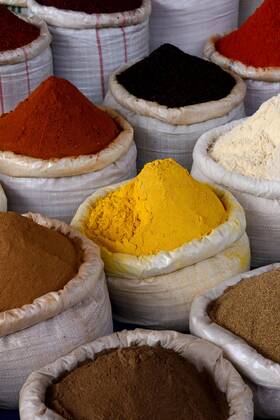Spices in bags, market stall in Ürgüp, Cappadocia, Turkey, Asia Copyright: imageBROKER/J.xPfeiffer iblpjr05183303