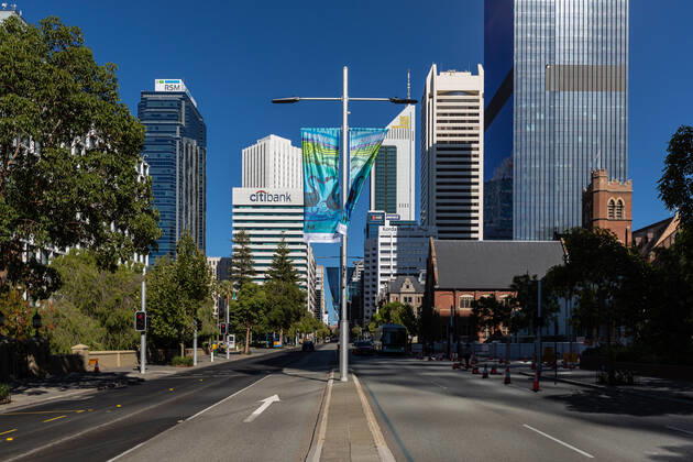 WA CORONAVIRUS COVID19, A general view of empty streets looking down towards St Georges Terrace in the Perth CBD during the first morning of the lockdown in Perth, Monday, February 1, 2021. West Australian Premier Mark McGowan yesterday called for a five-day lockdown for metropolitan Perth and two nearby regions after a COVID-19 hotel quarantine breach. ( NO ARCHIVING, EDITORIAL USE ONLY, NO USE IN BOOKS WITHOUT CONSENT  Copyright: xRICHARDxWAINWRIGHTx 20210201001517472635