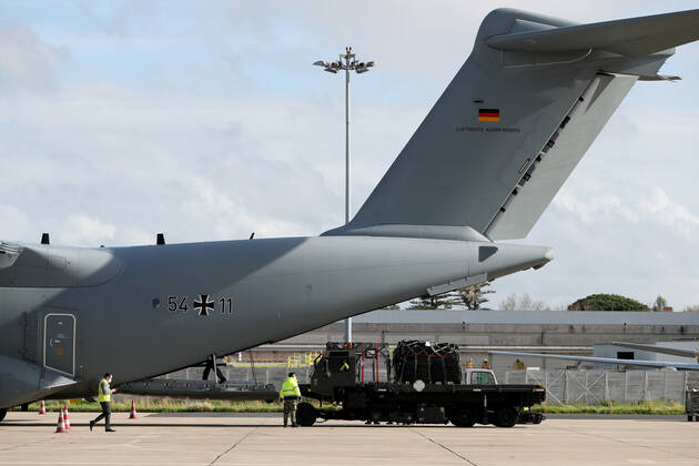 February 3, 2021, Lisbon, Portugal: Medical equipment is unloaded from an Airbus A400M military transport plane of the German Air Force at the Lisbons military airport, in Portugal on February 3, 2021. Germany sends 26 health professionals and medical supplies, as part of a relief mission to combat the covid-19 pandemic in Portugal. In the first phase, the aid must extend over a period of 21 days. Lisbon Portugal - ZUMAf123 20210203_zap_f123_017 Copyright: xPedroxFiuzax
