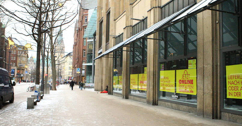 The almost deserted shopping street Mönckebergstraße during the lockdown downtown Hamburg