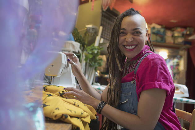 Portrait of stylish young female designer at work model release HEX17002_IMG_8265 Copyright: xTOBIASxPRASSEx