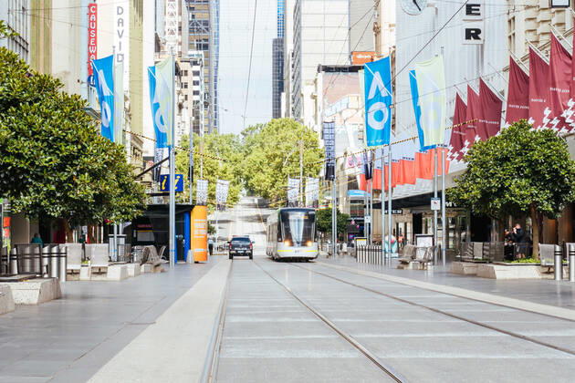 February 15, 2021: Melbourne, Australia - February 15 2021: Cafes and retail shops closed in Bourke St with police patrol at the start of a circuit breaker lockdown imposed suddenly by the Victorian Government. This is due to increasing numbers of COVID-19 cases in north western Melbourne. - ZUMAp121 20210215_zsp_p121_010 Copyright: xChrisxPutnamx