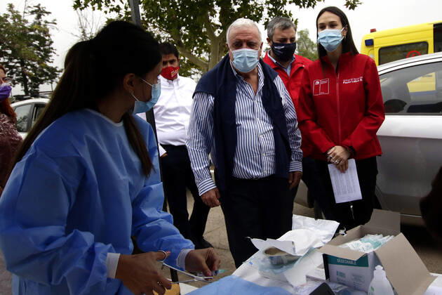 Punta Arenas, February 15, 2021 The seremi of Health of the Metropolitan Region, Paula Labra, the Minister of Sport, AndrÃ s Otero and the mayor of Nunoa, AndrÃ s Zarhi, inaugurate a new vaccination point in the parking lot of the National Stadium Javier Salvo Aton Chile, Santiago Chile Aton Chile 489114  Copyright: JAVIERxSALVO ATONCHILE