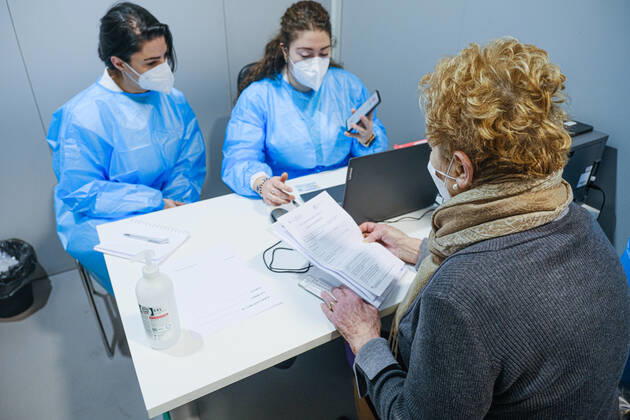 Padua - First vaccinations against Covid19 with the Pfizer-BioNTech vaccine for the elderly over 80 at the Padua Fair in via Tommaseo Editorial Usage Only  Copyright: xRobertoxSilvinox xIPAx