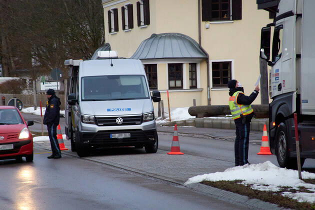 Policemen control every vehicle entering the Weisshaus border from Tyrol, Tirol to Germany due to the Corona virus disease (COVID-19) and mutations. on February 16, 2021 in Füssen, Bavaria, Germany
