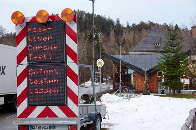 Policemen control every vehicle entering the Weisshaus border from Tyrol, Tirol to Germany due to the Corona virus disease (COVID-19) and mutations. on February 16, 2021 in Füssen, Bavaria, Germany