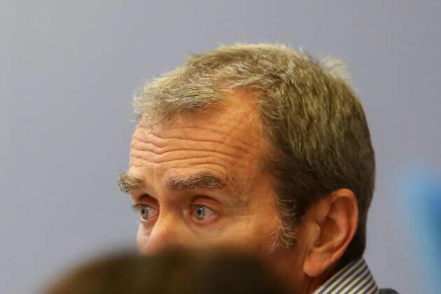 The director of the Center for Coordination of Alerts and Health Emergencies (CCAES), Fernando Simon intervenes during a conference convened before the media at the Ministry of Health to report on the evolution of the coronavirus, in Madrid, (Spain), February 18, 2021. 18 FEBRUARY 2021;HEALTH;SIMON;EVOLUTION;PANDEMIC;CORONAVIRUS LagenciaEP PRESS R.Rubio.POOL 02 18 2021 Madrid Madrid Spain Copyright: xLagenciaEPxPRESS R.Rubio.POOLx 3569761