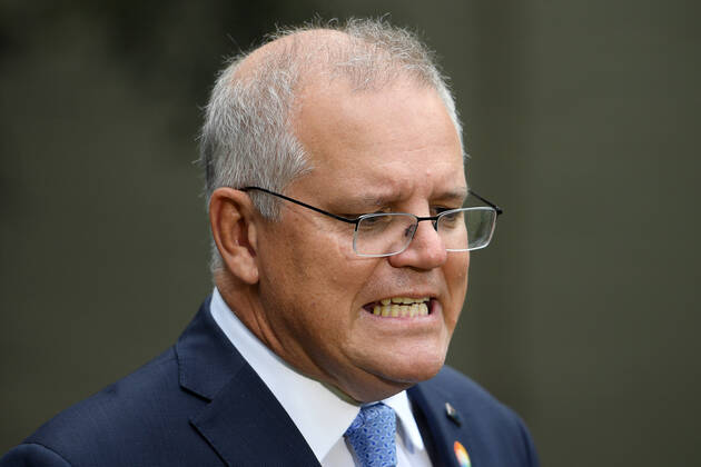 SCOTT MORRISON VACCINE HOSPITAL TOUR, Prime Minister Scott Morrison addresses media following a tour of a COVID-19 vaccination hub at Royal Prince Alfred hospital in Sydney, Friday, February 19, 2021. The first COVID-19 vaccinations in NSW will take place on Monday, with the Pfizer jab to go out to frontline workers. ( NO ARCHIVING, EDITORIAL USE ONLY, NO USE IN BOOKS WITHOUT CONSENT Sydney NSW AUSTRALIA Copyright: xDANxHIMBRECHTSx 20210219001521594252