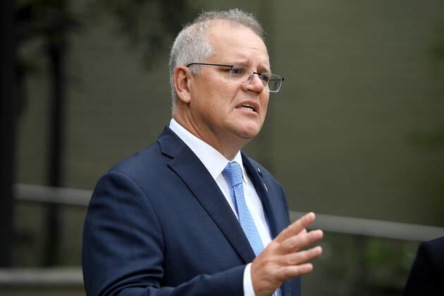 SCOTT MORRISON VACCINE HOSPITAL TOUR, Prime Minister Scott Morrison addresses media following a tour of a COVID-19 vaccination hub at Royal Prince Alfred hospital in Sydney, Friday, February 19, 2021. The first COVID-19 vaccinations in NSW will take place on Monday, with the Pfizer jab to go out to frontline workers. ( NO ARCHIVING, EDITORIAL USE ONLY, NO USE IN BOOKS WITHOUT CONSENT Sydney NSW AUSTRALIA  Copyright: xDANxHIMBRECHTSx 20210219001521594286