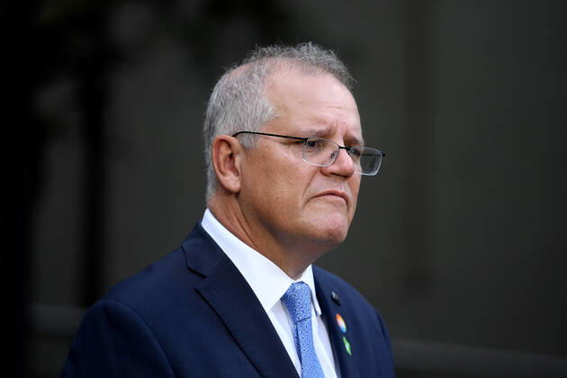 SCOTT MORRISON VACCINE HOSPITAL TOUR, Prime Minister Scott Morrison addresses media following a tour of a COVID-19 vaccination hub at Royal Prince Alfred hospital in Sydney, Friday, February 19, 2021. The first COVID-19 vaccinations in NSW will take place on Monday, with the Pfizer jab to go out to frontline workers. ( NO ARCHIVING, EDITORIAL USE ONLY, NO USE IN BOOKS WITHOUT CONSENT Sydney NSW AUSTRALIA Copyright: xDANxHIMBRECHTSx 20210219001521594987