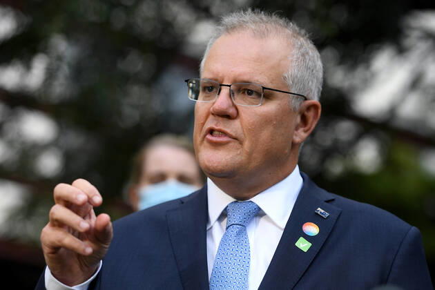 SCOTT MORRISON VACCINE HOSPITAL TOUR, Prime Minister Scott Morrison addresses media following a tour of a COVID-19 vaccination hub at Royal Prince Alfred hospital in Sydney, Friday, February 19, 2021. The first COVID-19 vaccinations in NSW will take place on Monday, with the Pfizer jab to go out to frontline workers. ( NO ARCHIVING, EDITORIAL USE ONLY, NO USE IN BOOKS WITHOUT CONSENT Sydney NSW AUSTRALIA Copyright: xDANxHIMBRECHTSx 20210219001521595023