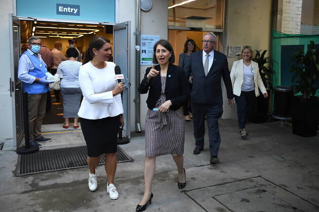 NSW COVID19 VACCINE ROLLOUT, NSW Premier Gladys Berejiklian arrives to speak to media following the start of the COVID-19 vaccination program at Royal Prince Alfred Hospital in Sydney, Monday, February 22, 2021. ( NO ARCHIVING, EDITORIAL USE ONLY, NO USE IN BOOKS WITHOUT CONSENT SYDNEY NSW AUSTRALIA Copyright: xJOELxCARRETTx 20210222001522234789