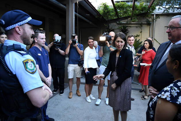 NSW COVID19 VACCINE ROLLOUT, NSW Premier Gladys Berejiklian speaks to frontline workers who were the first to receive the Pfizer jab in NSW, following the start of the COVID-19 vaccination program at Royal Prince Alfred Hospital in Sydney, Monday, February 22, 2021. ( NO ARCHIVING, EDITORIAL USE ONLY, NO USE IN BOOKS WITHOUT CONSENT SYDNEY NSW AUSTRALIA Copyright: xJOELxCARRETTx 20210222001522239439