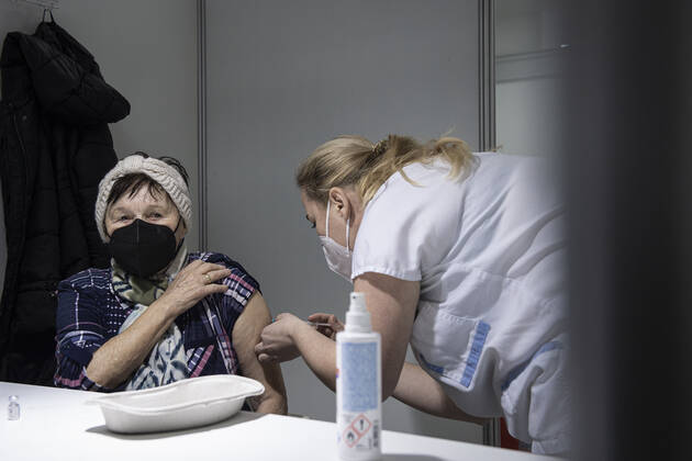 Vaccination of seniors against coronavirus continues in the Czech Republic on February 22, 2021. Photo from the large-capacity vaccination center in Liberec. (CTKxPhoto RadekxPetrasek) CTKPhotoP202102220327901  PER 5
