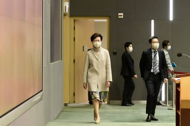 Coronavirus in Hongkong, Carrie Lam Pressekonferenz HONG KONG, CHINA - FEBRUARY 23: Hong Kong Chief Executive Carrie Lam Cheng Yuet-ngor wearing a face mask speaks during a press conference on February 23, 2021 in Hong Kong, China. Copyright: xVCGx CFP111318490764