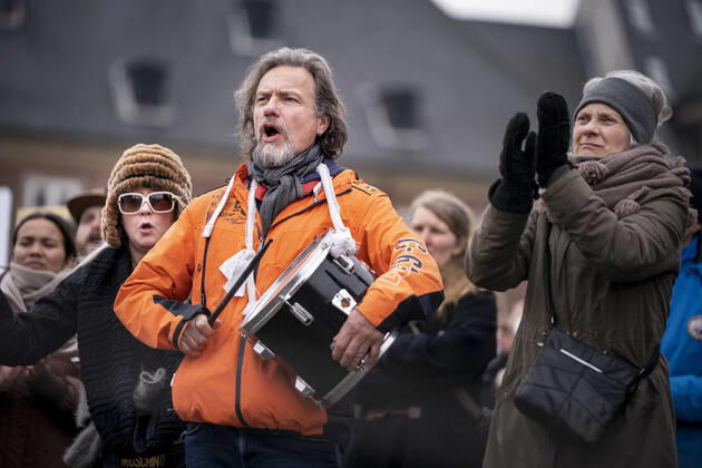 Demonstration against the Epidemic Act at Christiansborg Castle Square in Copenhagen on Tuesday 23 February 2021, Copenhagen Denmark  Copyright: Ritzau Scanpix LiselottexSabroex COP111 spdk20210223-130538-L
