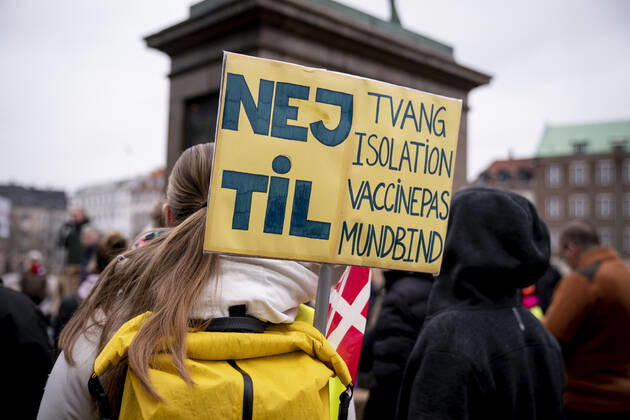 Demonstration against the Epidemic Act at Christiansborg Castle Square in Copenhagen on Tuesday 23 February 2021, Copenhagen Denmark  Copyright: Ritzau Scanpix LiselottexSabroex COP111 spdk20210223-131242-L