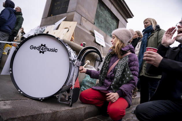 Demonstration against the Epidemic Act at Christiansborg Castle Square in Copenhagen on Tuesday 23 February 2021, Copenhagen Denmark  Copyright: Ritzau Scanpix LiselottexSabroex COP111 spdk20210223-131521-L