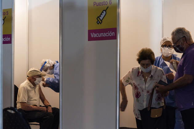 February 23, 2021, City of Buenos Aires, City of Buenos Aires, Argentina: INT. WorldNews. COVID-19. February 23, 2021. City of Buenos Aires, Argentina.- Adults over 80 years old are vaccinated for SARS CoV2 (COVID-19) on Feb 23, 2021, at a temporary Vaccination Center at Centro Cultural Recoleta, City of Buenos Aires, Argentina. City of Buenos Aires Argentina - ZUMAf135 20210223_zap_f135_006 Copyright: xJulietaxFerrariox