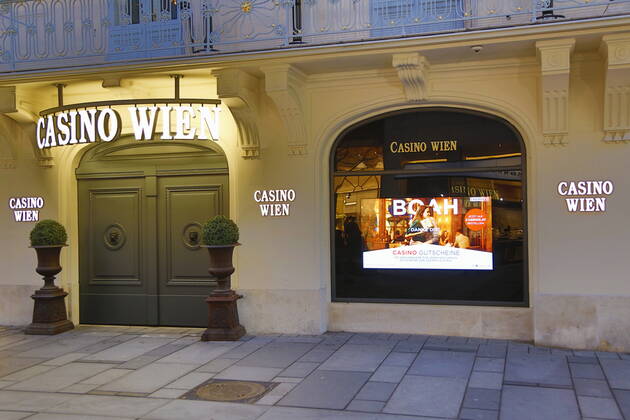 Coronas Stuation in Vienna Vienna, Innere Stadt, 25 02 2021 Corona Pandemic, Corona, Corona Virus, CoV 2, Covid 19, Sars, Virus, Virus Infection, Pandemic, Corona Crisis, Viral Disease, Coronavirus, SARS CoV 2 Casino Vienna Kärntnerstraße, Gambling, Gambling Vienna Austria AVN101002455013