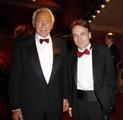 Honorary award winners Wolf Schneider and Giovanni di Lorenzo at the party at the Henri Nannen Award 2011 at the Deutsches Schauspielhaus in Hamburg a prize from Stern and Gruner Jahr AG und Co KG Copyright: xEventpressxRadkex