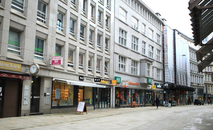 Nearly deserted shopping street Strolling mile in Hamburg city centre during the lockdown Downtown Hamburg