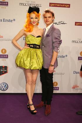 Wilson Gonzalez Ochsenknecht and his girlfriend Bonnie Strange at the Echo 2012 the German Music Award on the Red Carpet before the ceremony at the Messe Berlin Copyright: xEventpressxHerrmannx