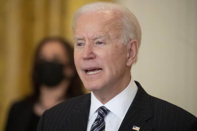 Coronavirus in den USA, Joe Biden verkündet fast 100 Millionen Impfungen seit Amtsantritt US President Joe Biden delivers remarks on the state of COVID-19 vaccinations, in the East Room of the White House in Washington, DC, on March 18, 2021. The United States has surpassed 100 million COVID-19 vaccine doses administered.  WAX20210318761 MichaelxReynolds