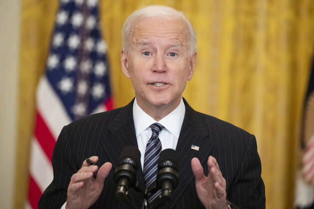 Coronavirus in den USA, Joe Biden verkündet fast 100 Millionen Impfungen seit Amtsantritt US President Joe Biden delivers remarks on the state of COVID-19 vaccinations, in the East Room of the White House in Washington, DC, on March 18, 2021. The United States has surpassed 100 million COVID-19 vaccine doses administered.  WAX20210318768 MichaelxReynolds